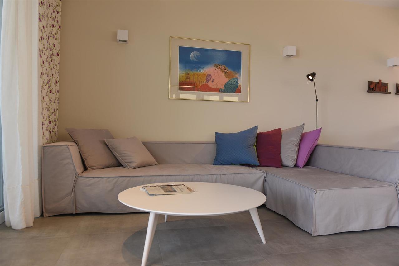 Rodia Beach Suites คอคคิโนส เปียร์โกส ภายนอก รูปภาพ
