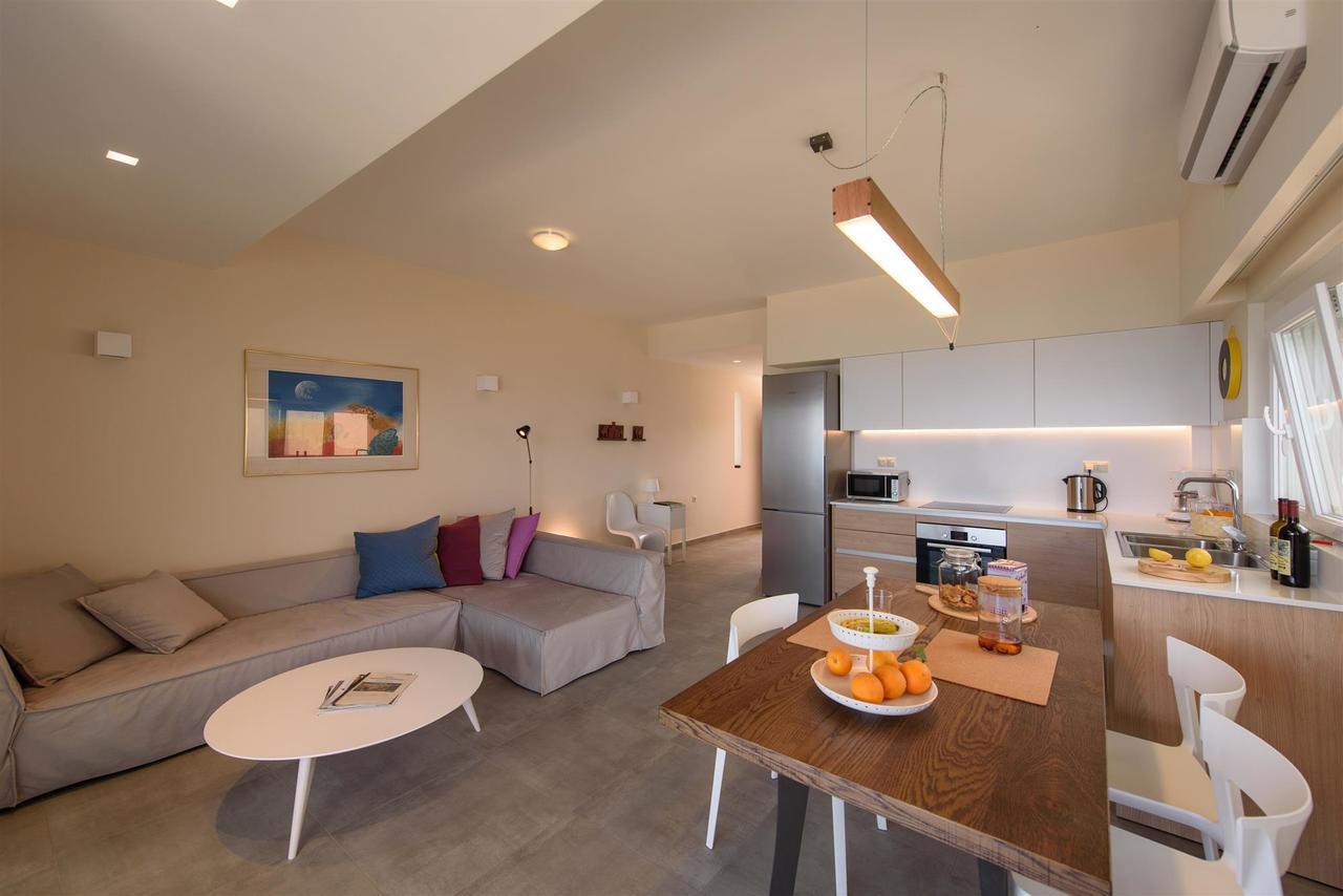 Rodia Beach Suites คอคคิโนส เปียร์โกส ภายนอก รูปภาพ