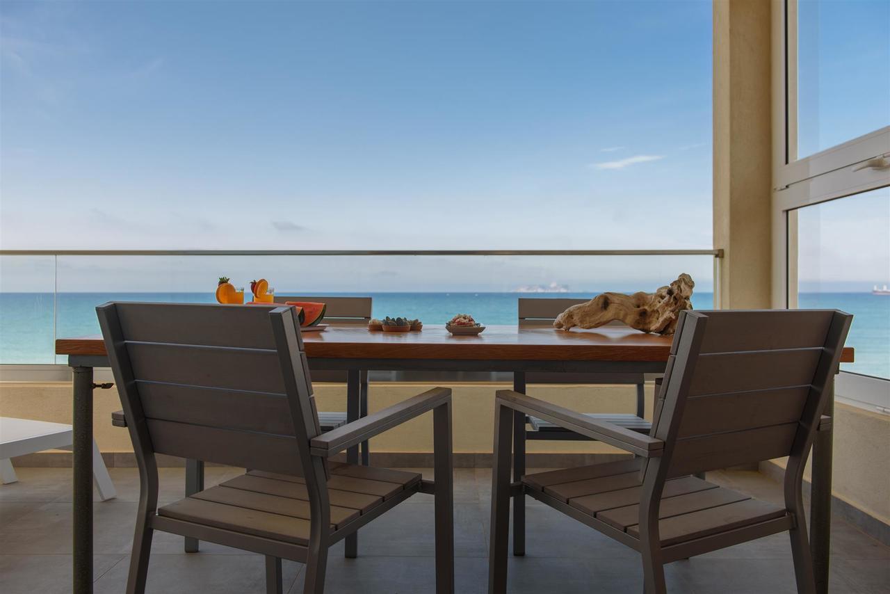 Rodia Beach Suites คอคคิโนส เปียร์โกส ภายนอก รูปภาพ
