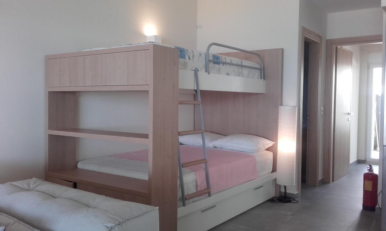 Rodia Beach Suites คอคคิโนส เปียร์โกส ภายนอก รูปภาพ